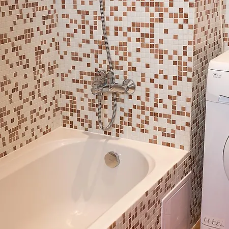 Aesculap Apartment *